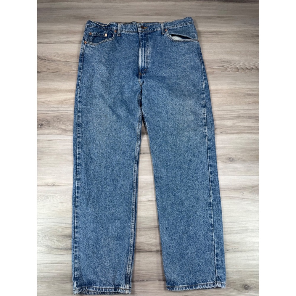 Vintage Levis 505 Mens 42x32 Blue Jeans Straight Leg Made in USA 1991 553 button